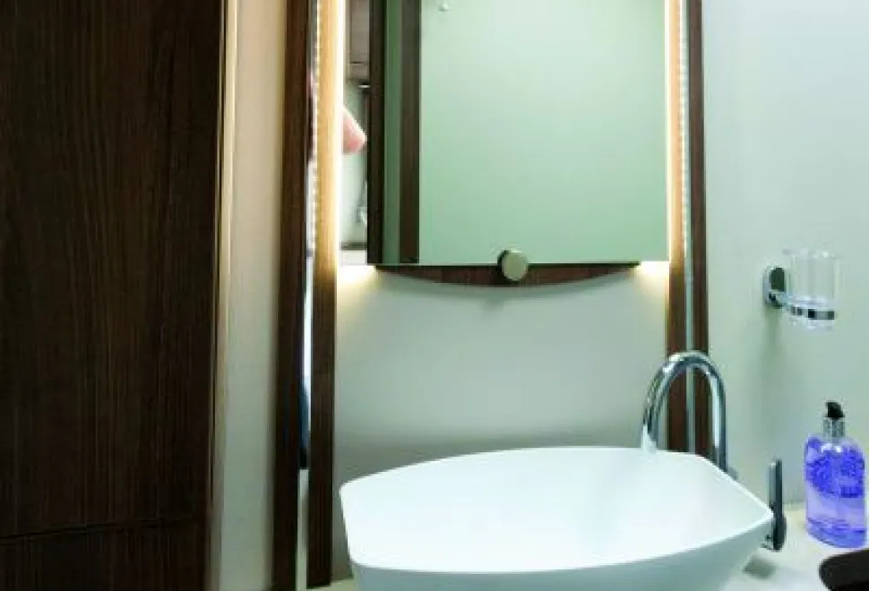 The-washroom-is-beautifully-styled-and-has-plenty-of-light-43182