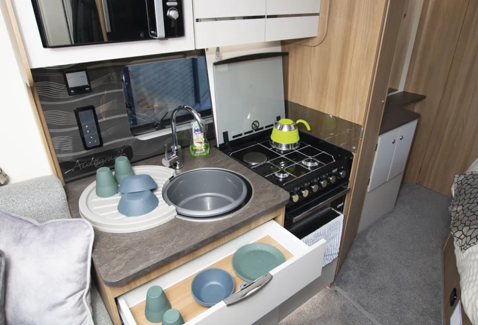 Autograph-kitchen-10180