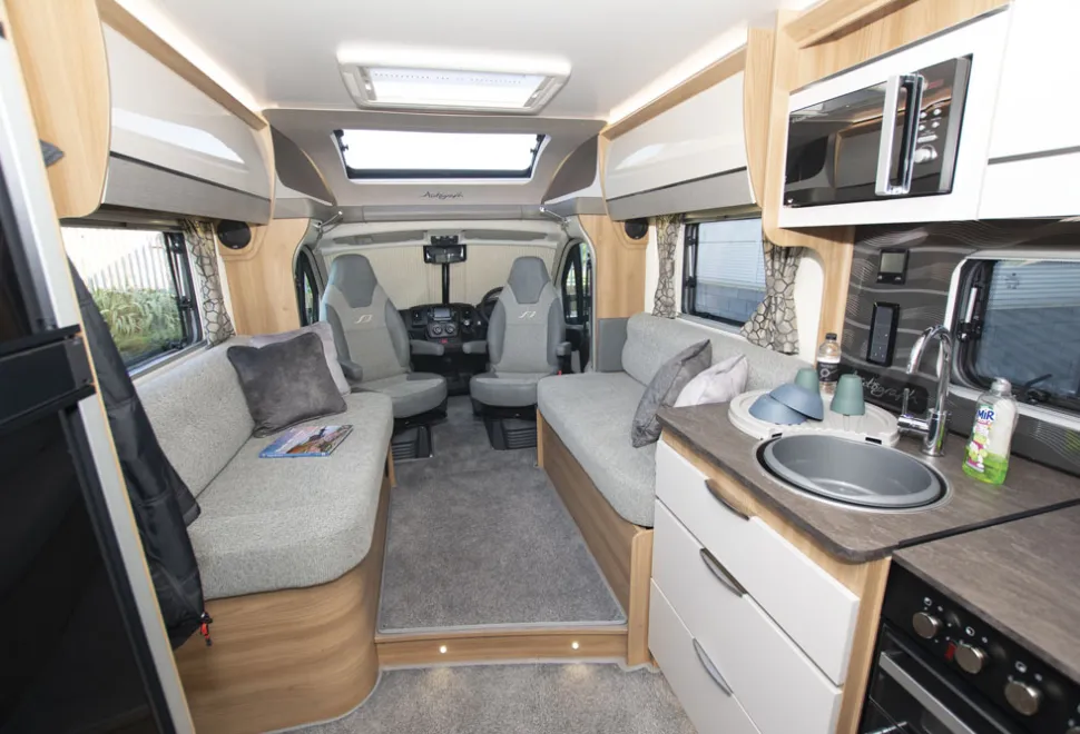 Autograph-interior-2-44318