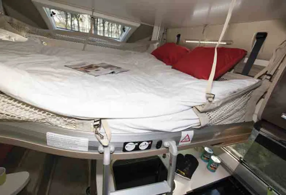 Tessoro-bed-56370