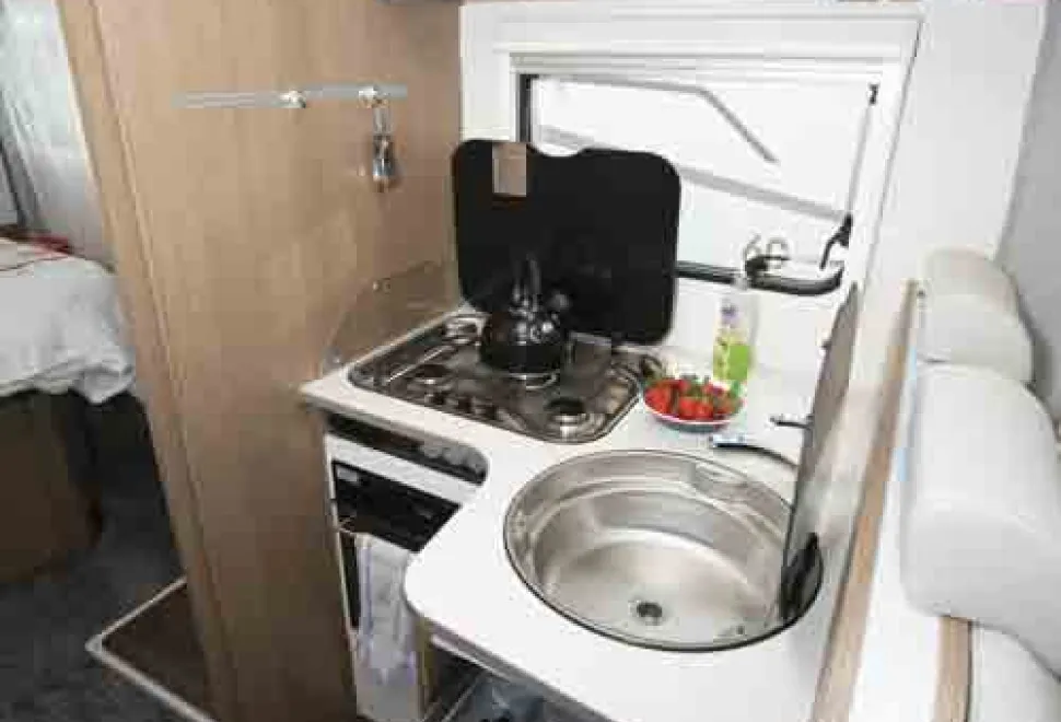 Carado-T449-kitchen-MMM-65255
