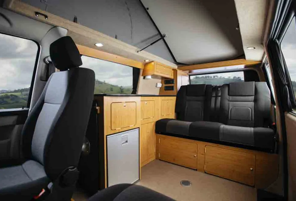 Birchover-S-seating-and-side-kitchen-37782