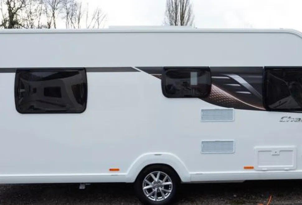 Swift-Challenger-X-880-caravan-58316