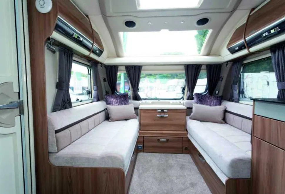 Swift-Elegance635-Grande_306-11259