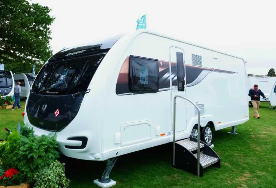 Swift-Elegance635-Grande_305-08196
