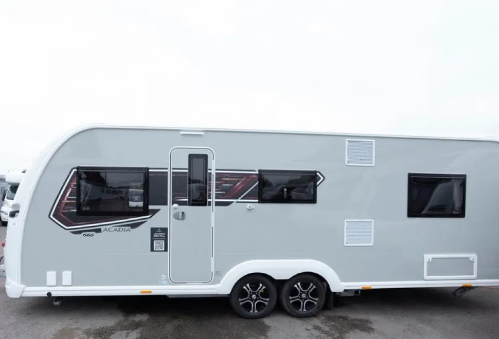 Coachman-Acadia-660-Xtra-(credit-Richard-Chapman)-94442