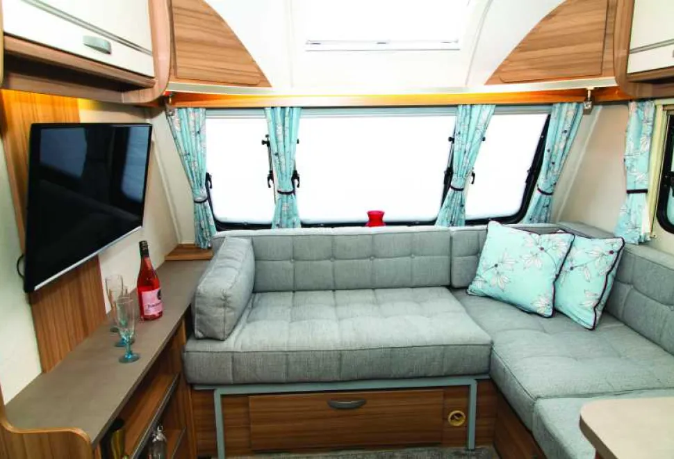 Lots-of-lounging-space---and-a-television-wall!-(The-TV-doen&rsquo;t-come-with-the-caravan-42353