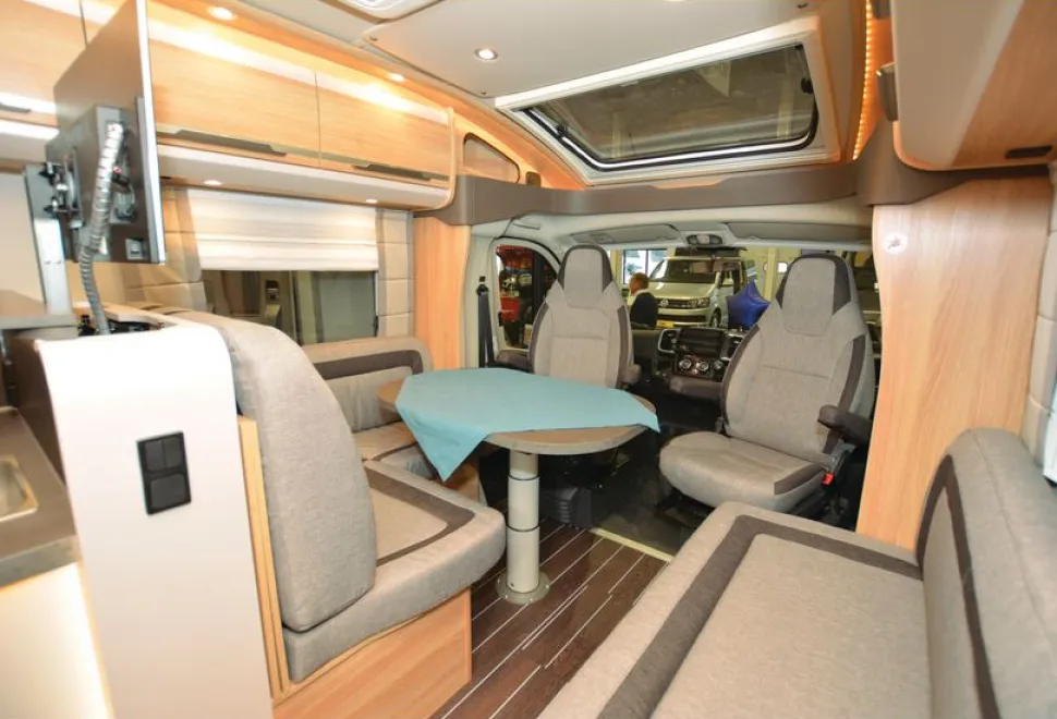 Knaus-Sky-TI-650-MF-Platinum-low-profile-motorhome-cab-35141