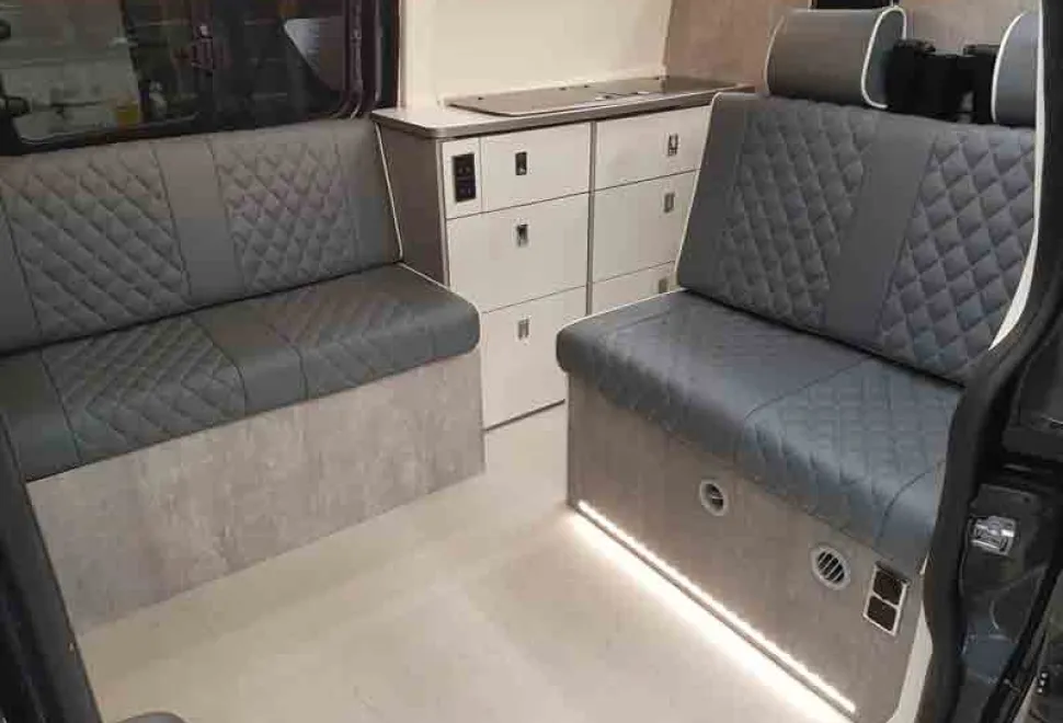 WildAx-seats-17939