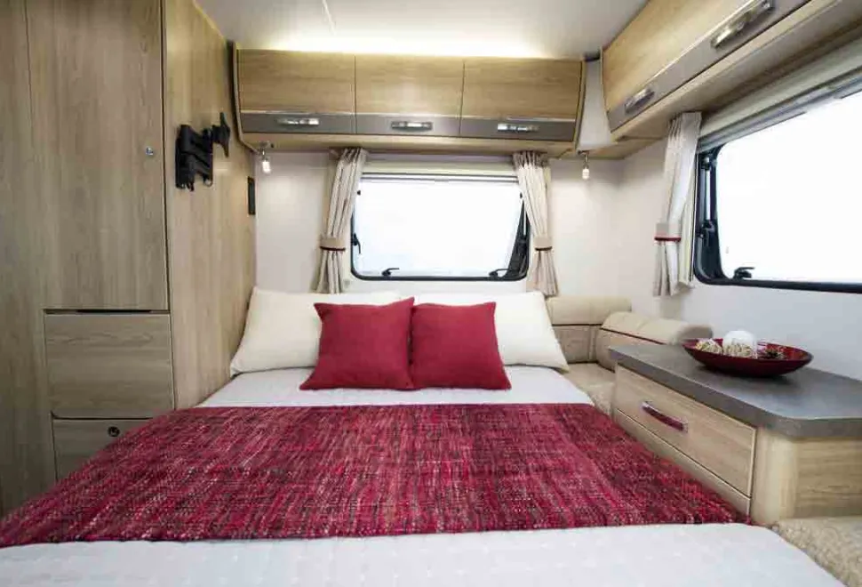 Elddis-120-bed-70362