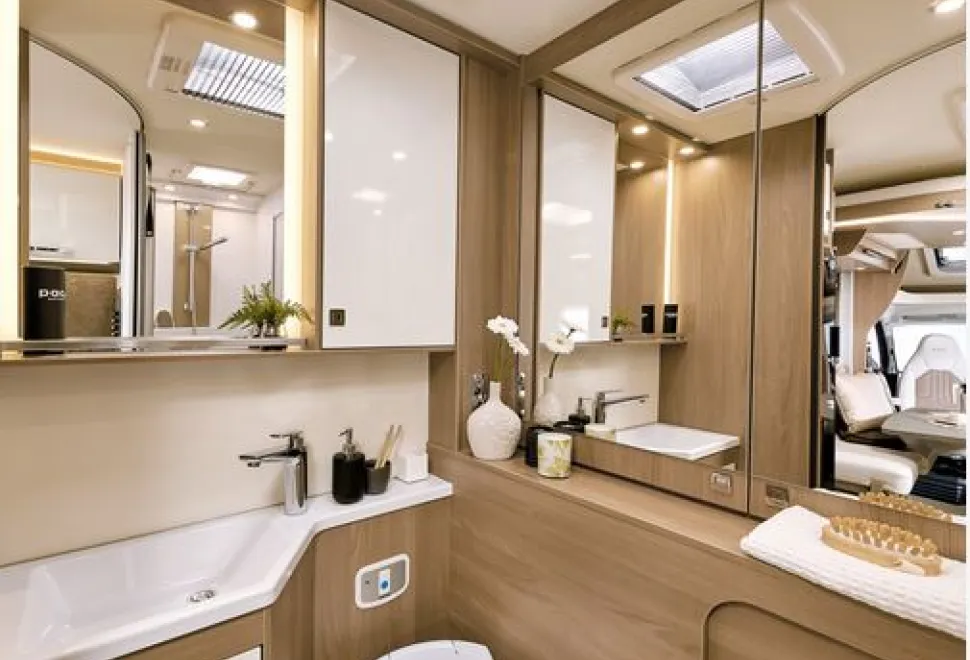 Burstner-Lyseo-TD-Harmony-Line-680-G-washroom-photo-courtesy-of-Burstner-93720