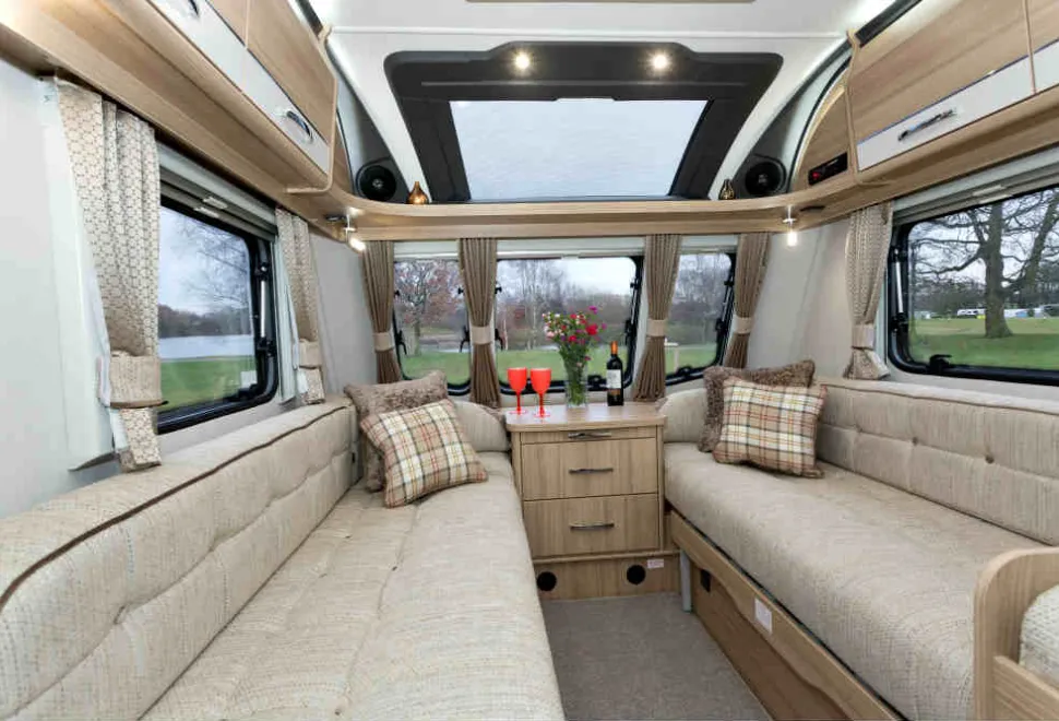 The-£500-optional-extra-rooflight-really-enhances-the-lounge-look-58648