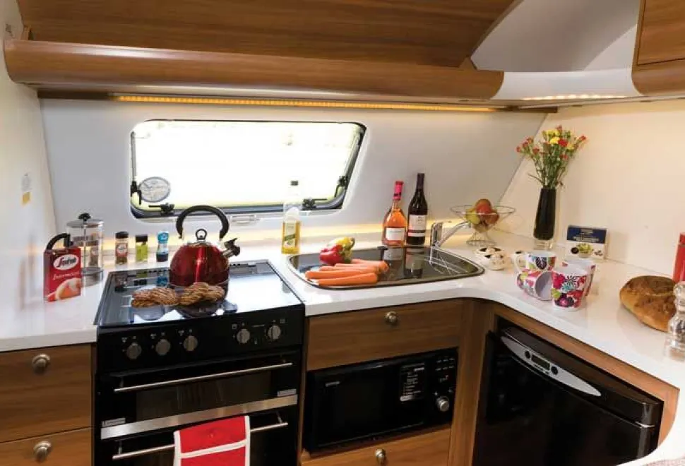 rhp_caravan_kitchen(1)