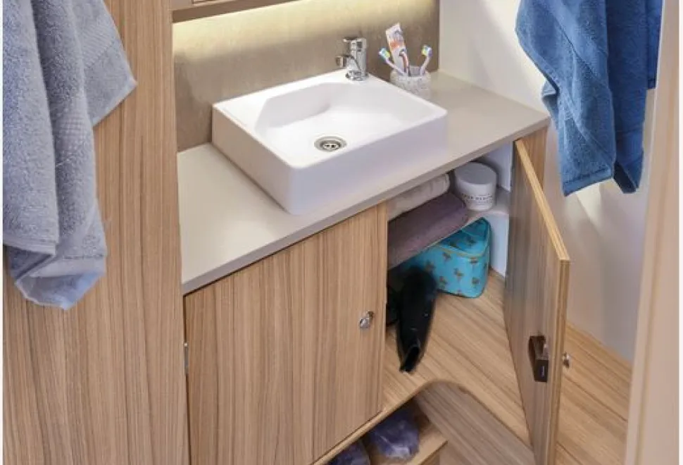 Bailey Pegasus Grande GT75 Amalfi caravan washroom (photo courtesy of Bailey)