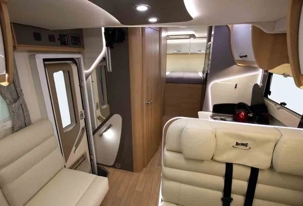 McLouis-alternative-interior-view-97934