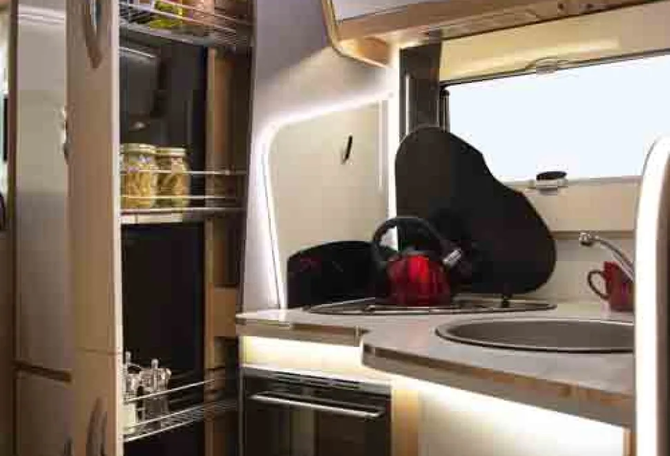 McLouis-kitchen-12187