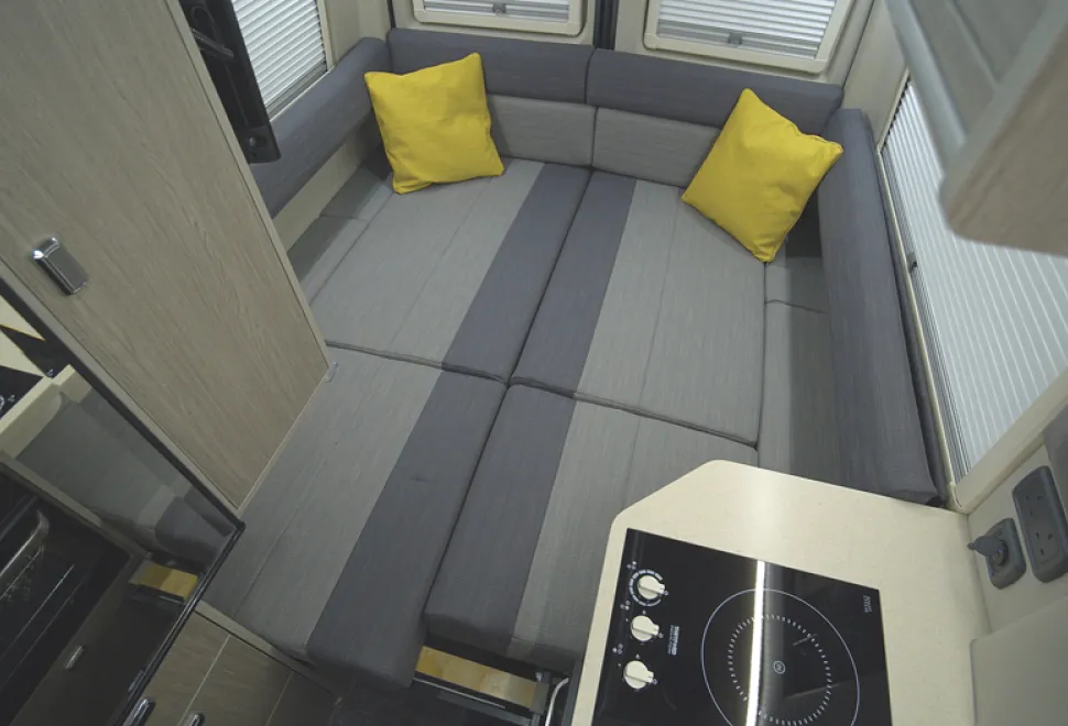 _RP-Rebel-Overlander-4x4-interior-33832