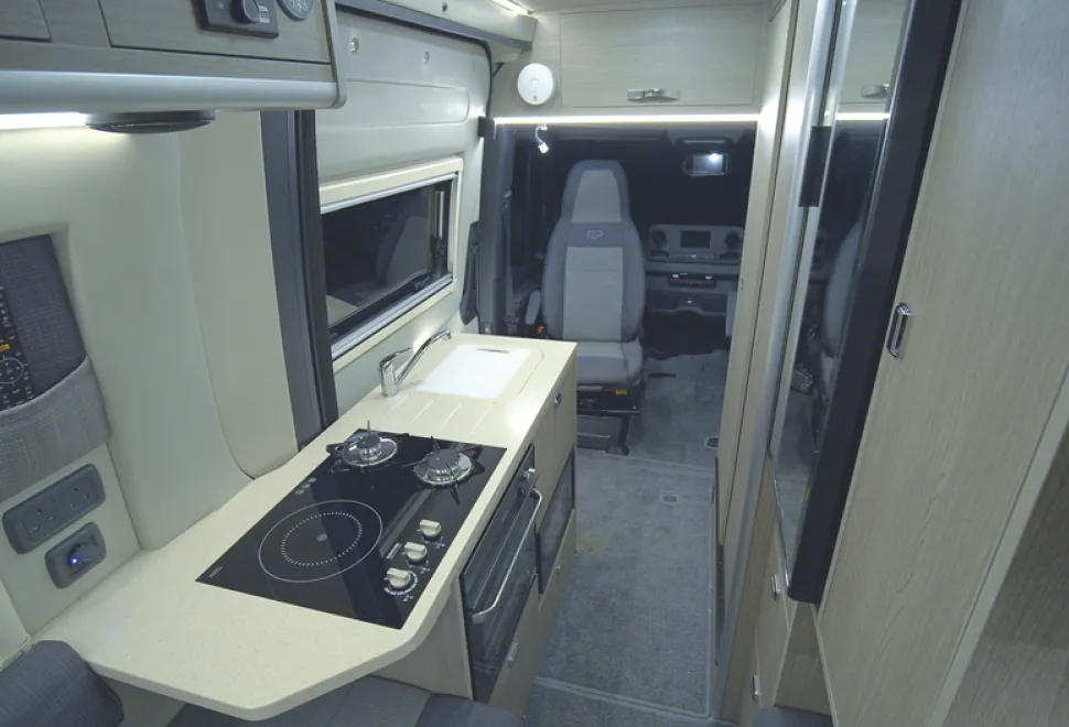 _RP-Rebel-Overlander-4x4-kitchen-47145