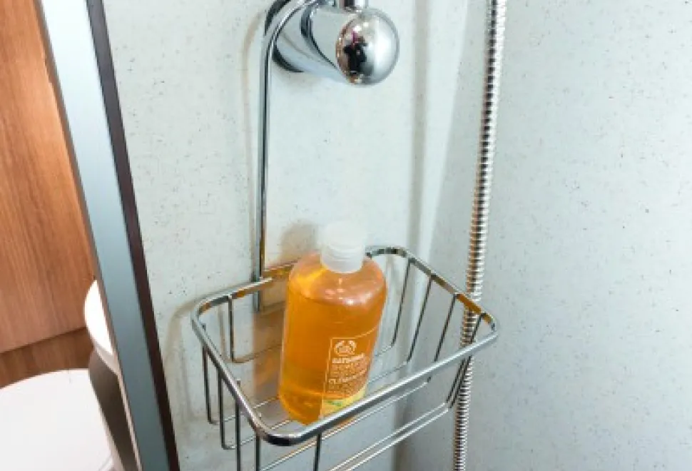 We-love-Unicorns&rsquo;-hook-on-shower-gel-baskets-93558