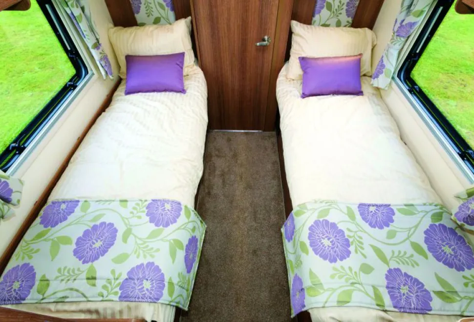 The-bedcover-set-is-optional---well-worth-the-£209!-86542