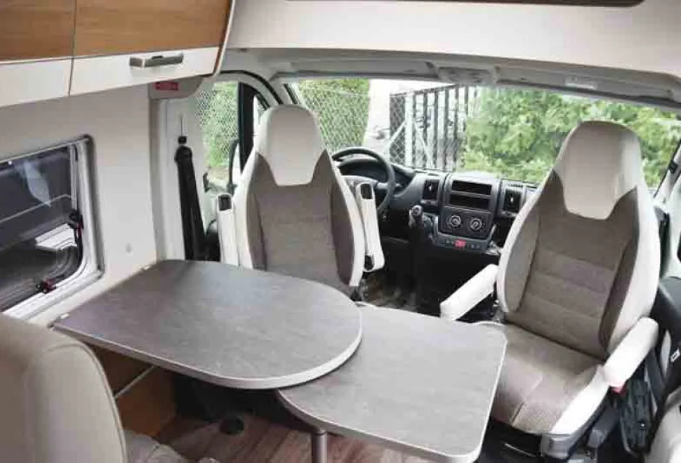 Van-Tourer-cab-and-table-81793