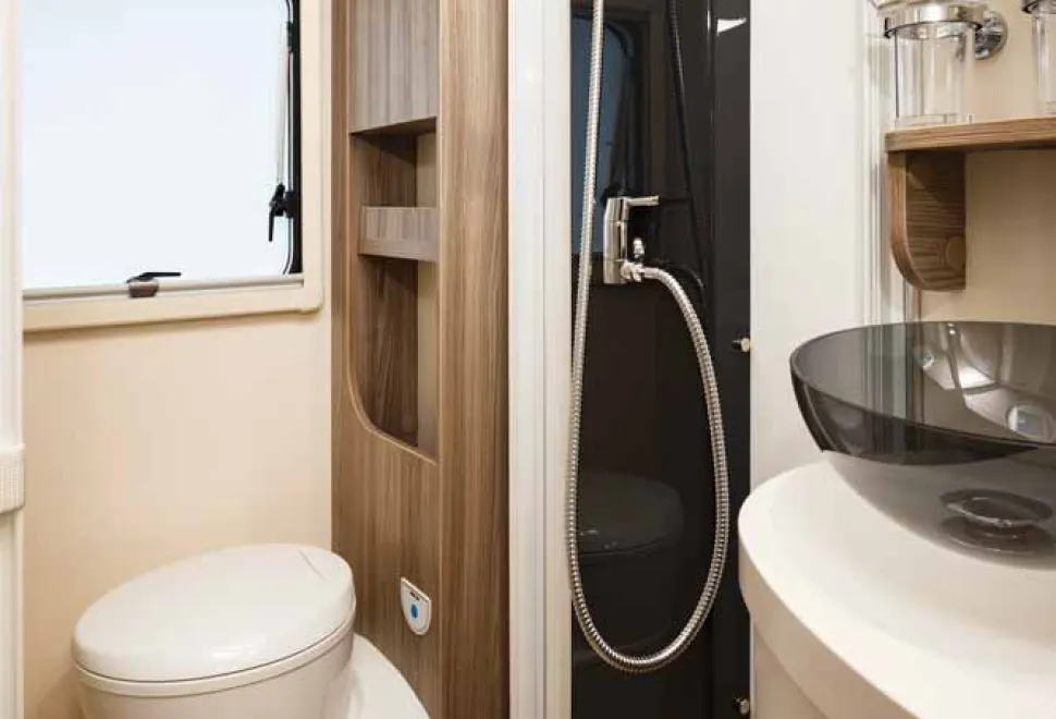 Benimar-Primero-331-washroom-16986
