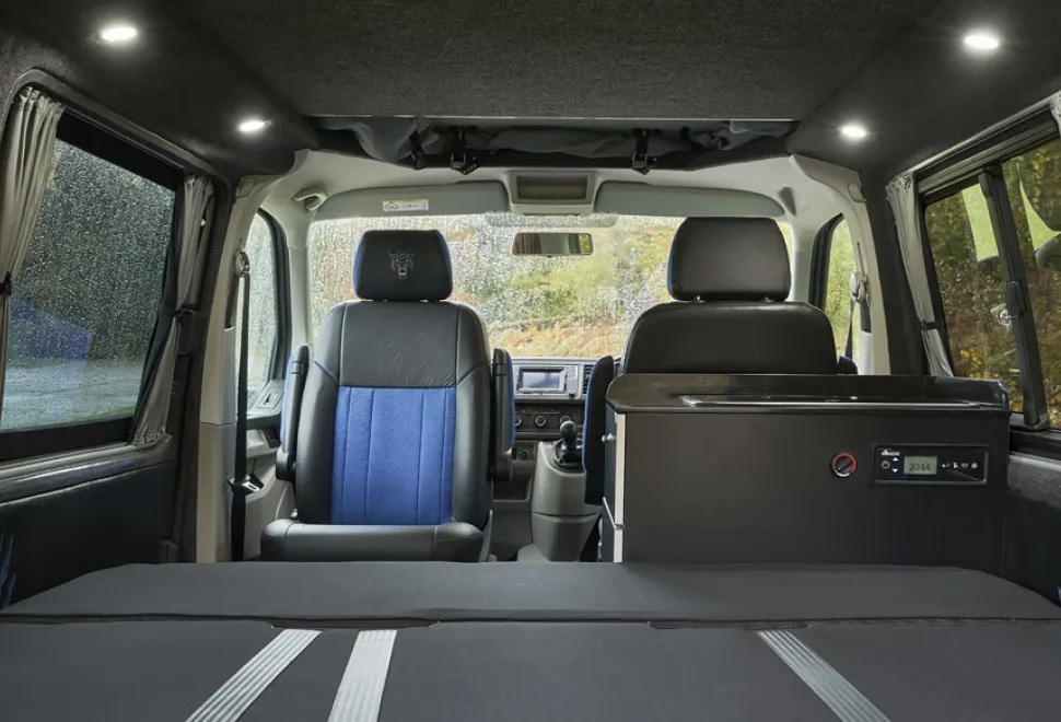 Exmoor-Beast-seats-flat-76568