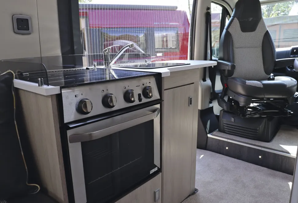 Auto-Trail-Tribute-660-kitchen-90087