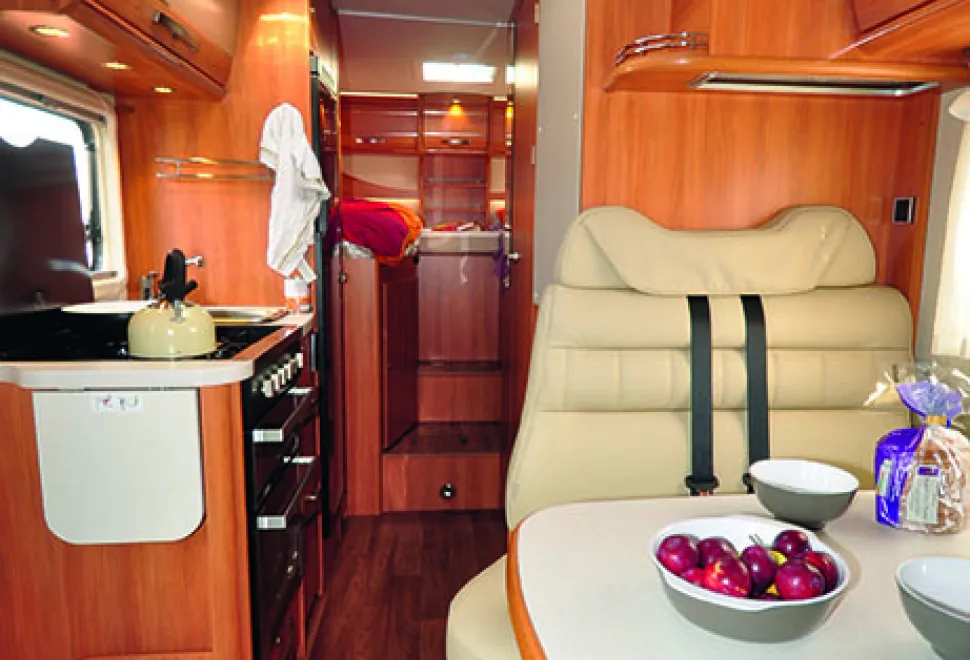 Hymer-2-30396