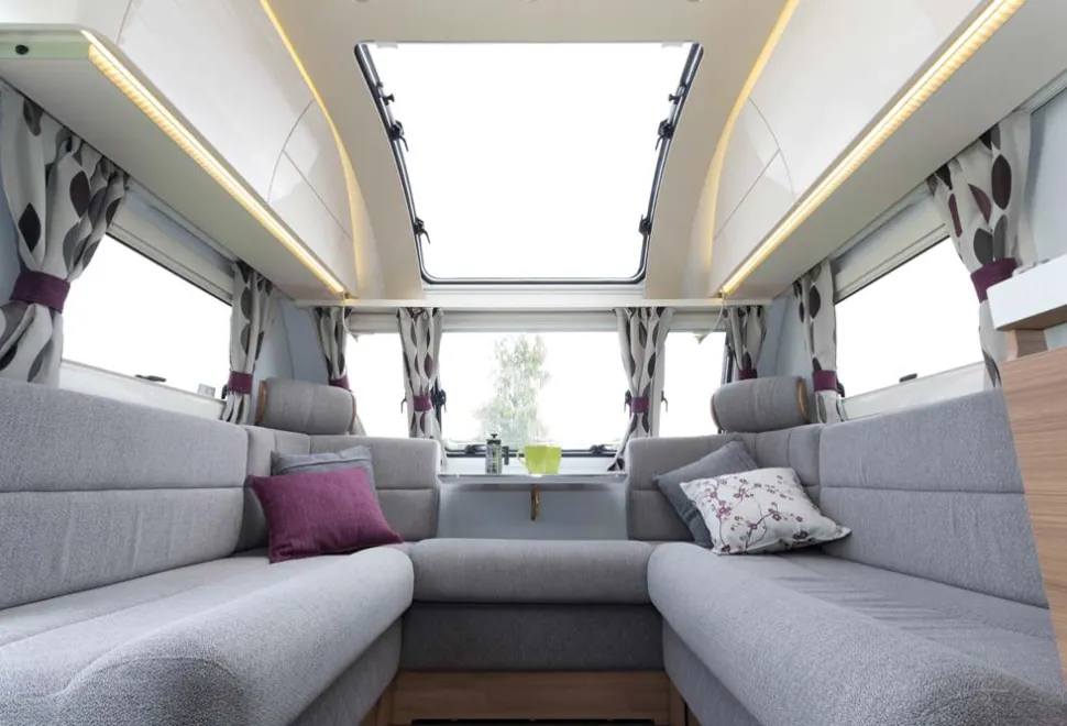 Wow!-Lounges-don&rsquo;t-come-much-bigger-than-this!-27769