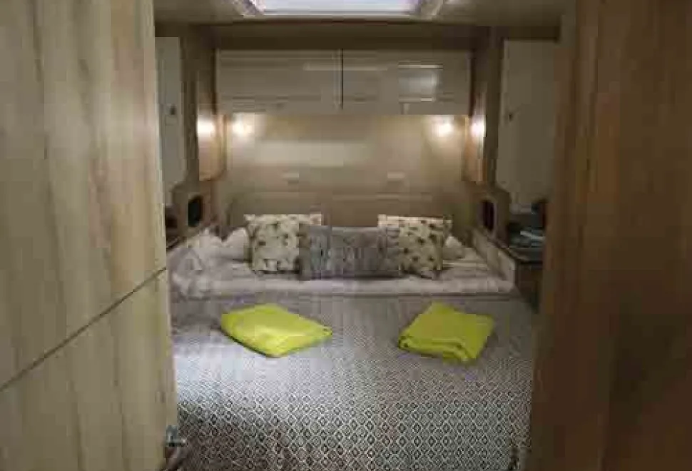 Giottiline-island-bed-2-37151