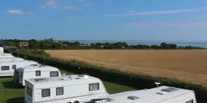 fen-farm-campsite-image-1