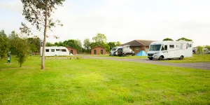 flaxton-meadows-campsite-image-1