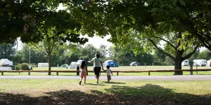 lee-valley-dobbs-weir-campsite-image-2