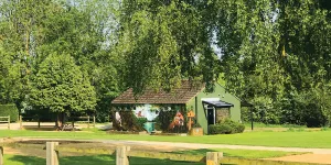 low-farm-park-campsite-image-2