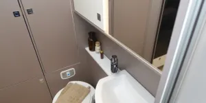 Bürstner Lyseo TD 594 Harmony Line bathroom