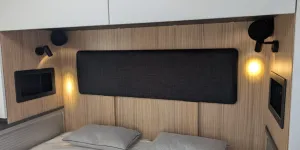 You can sit up in bed here