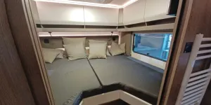 The bedroom inside the Morelo Loft Premium 86 LB