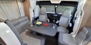 Malibu T450 RB-LE Lightweight - lounge with cab seats swivelled