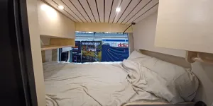 The bed inside the Scandivans SV 907