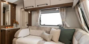 The high-end apartment like lounge of the Buccaneer Starliner Barracuda