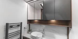 The washroom of the Buccaneer Starliner Barracuda