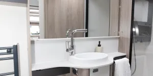 Swift Conqueror Grande 645 washroom