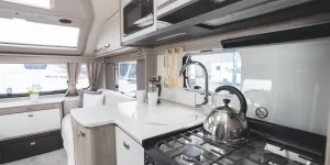 Swift Conqueror Grande 645 kitchen