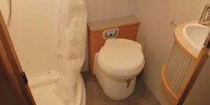City Van CV 60 H washroom