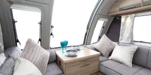 Bailey Unicorn Deluxe Cabrera interior