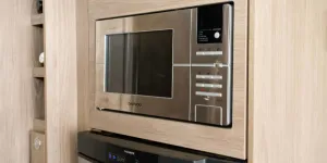 The-microwave-is-above-the-frdge-freezer-w800-88474