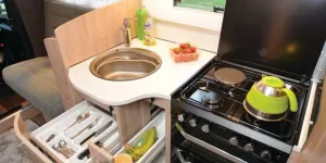 Coachman-Travel-Master-545-kitchen-00509