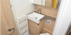 Frankia Platin Pure I 7400 Plus washroom