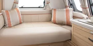 The-cool-cream-and-warm-orange-of-the-Sahara-fabric-scheme-is-simply-gorgeous-99691